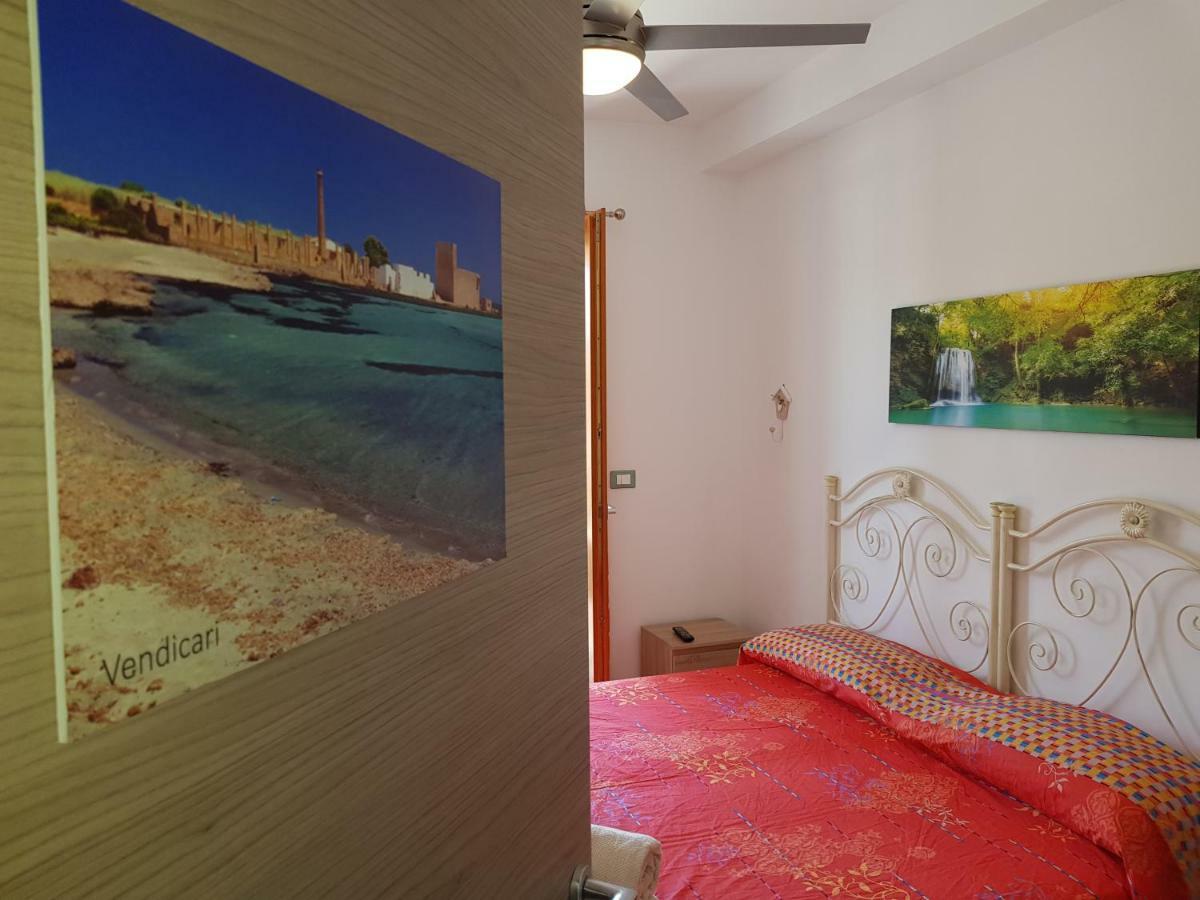 Hotel La Pietra Di Noto Exteriér fotografie